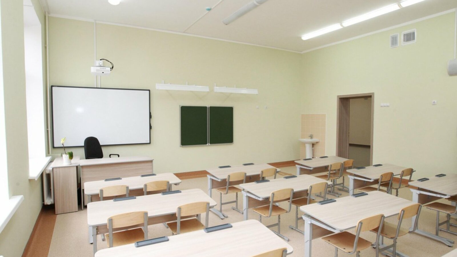 Олег Яровиков