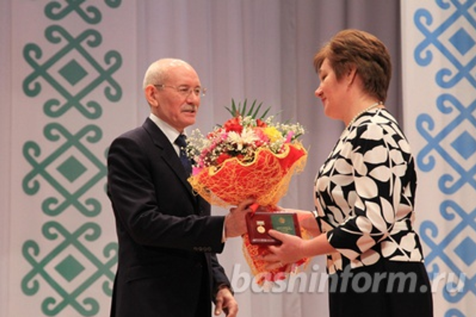 Олег Яровиков