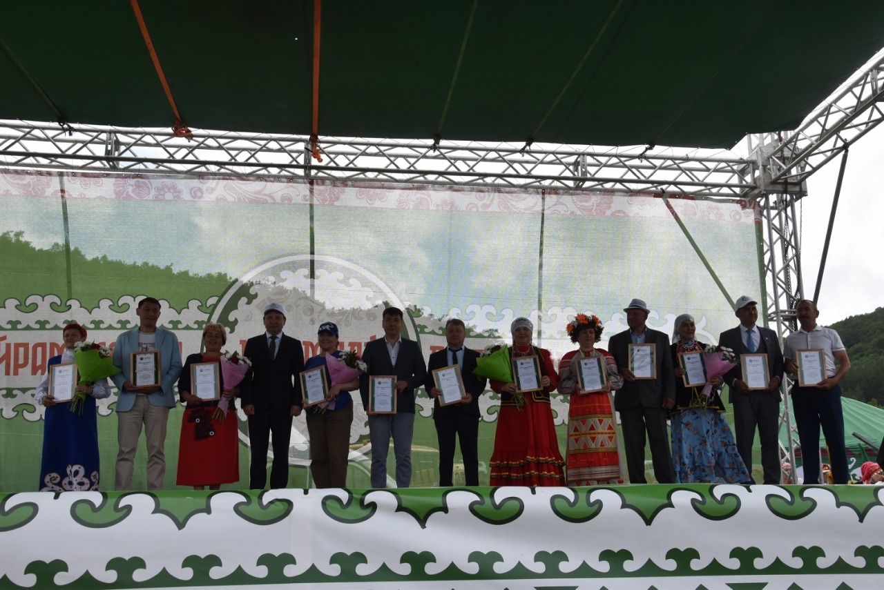 В Ишимбайском районе наградили активистов проекта «Атайсал — малая родина»