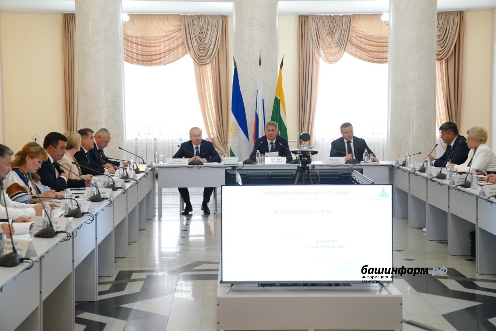 Олег Яровиков