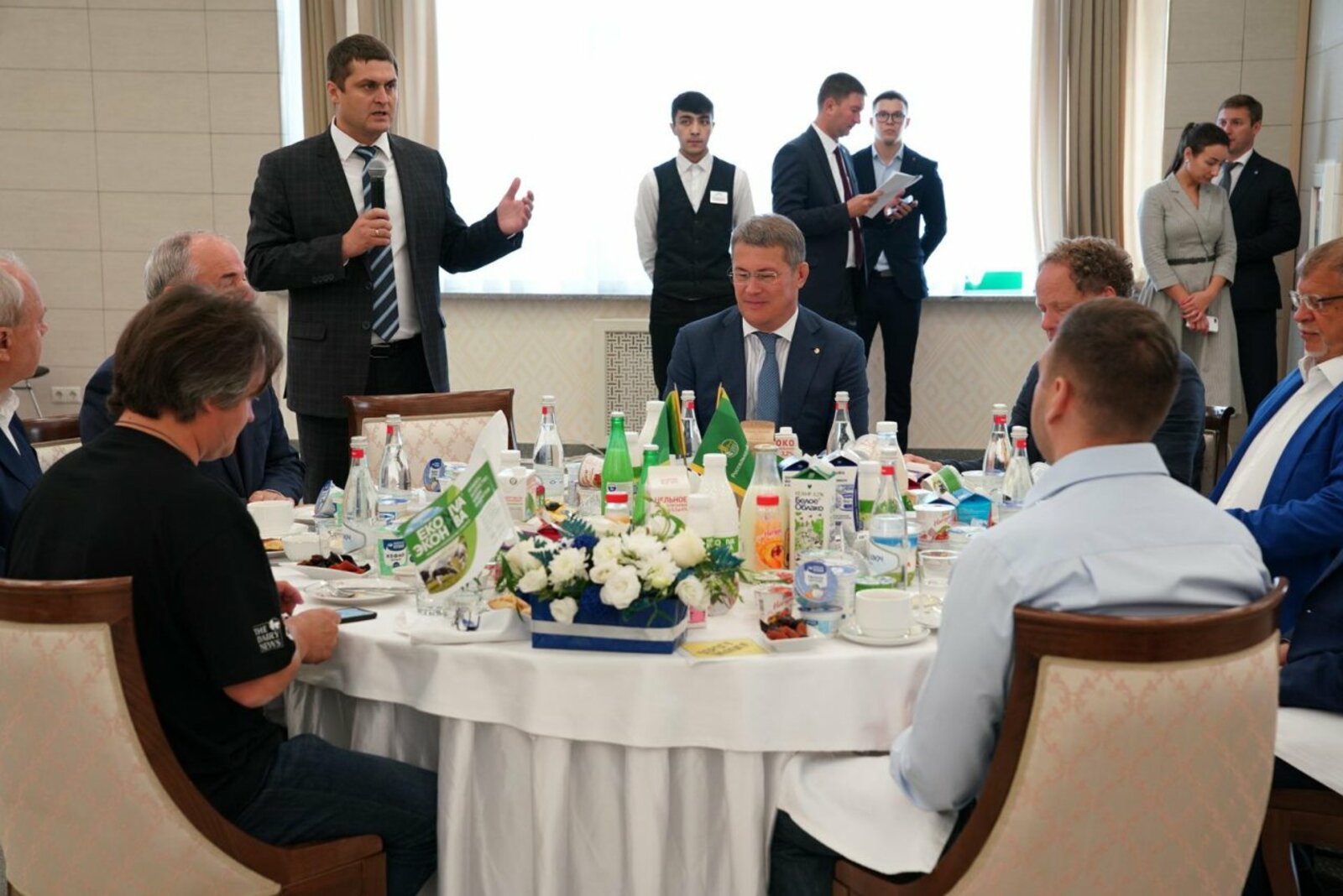 Олег Яровиков