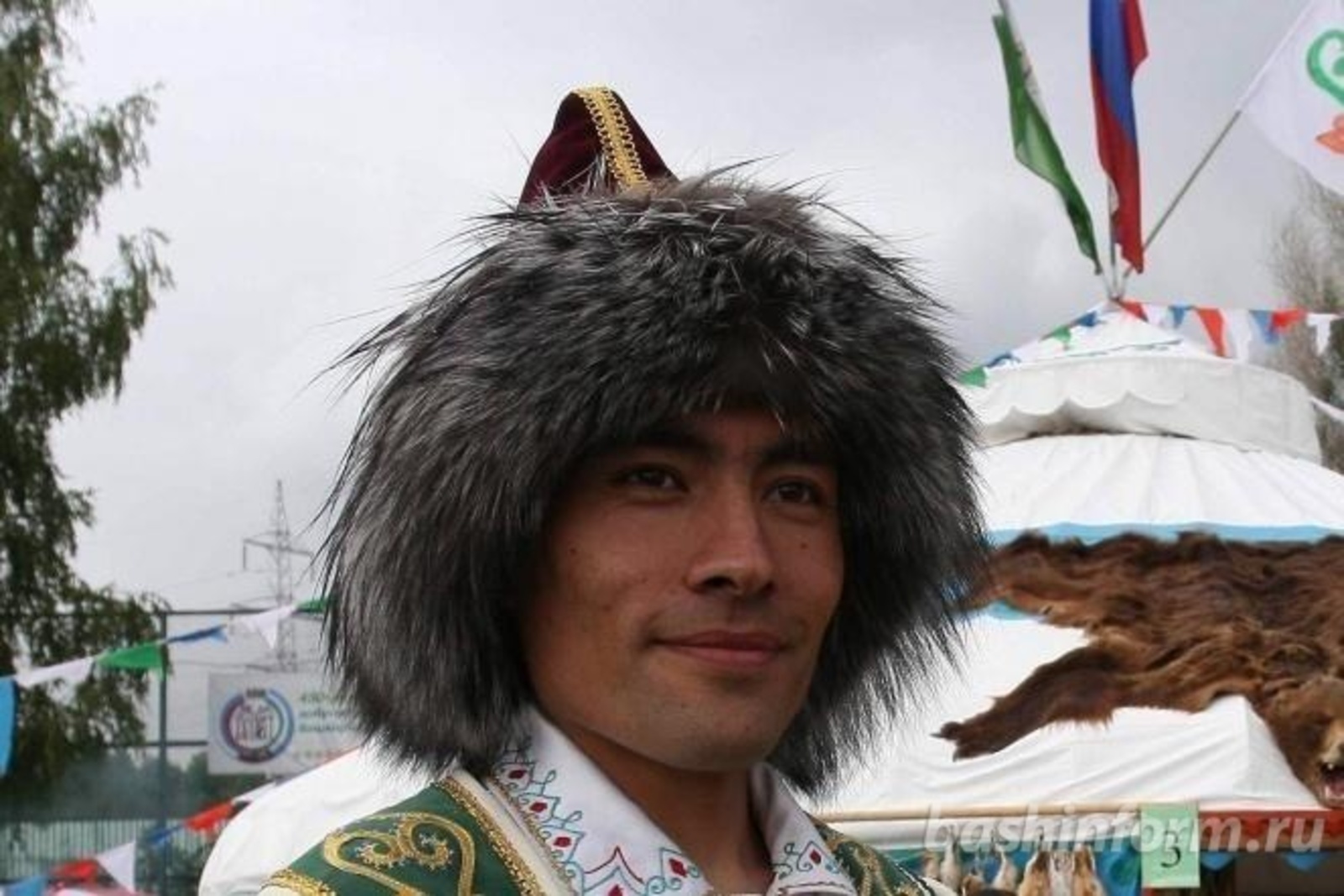 Олег Яровиков