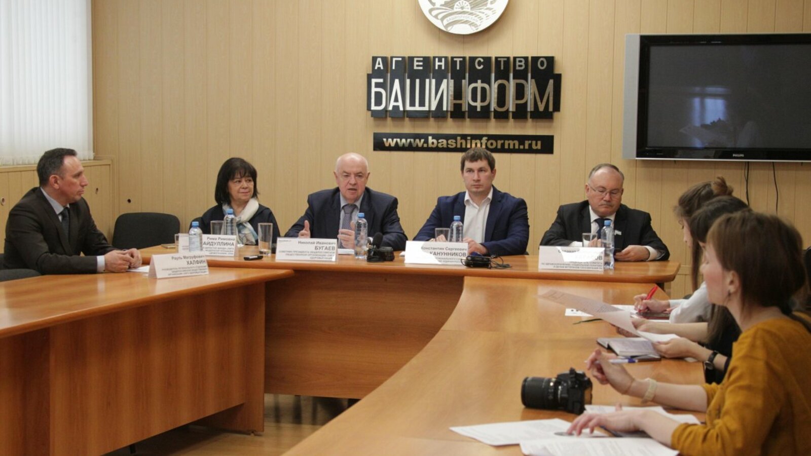 Олег Яровиков