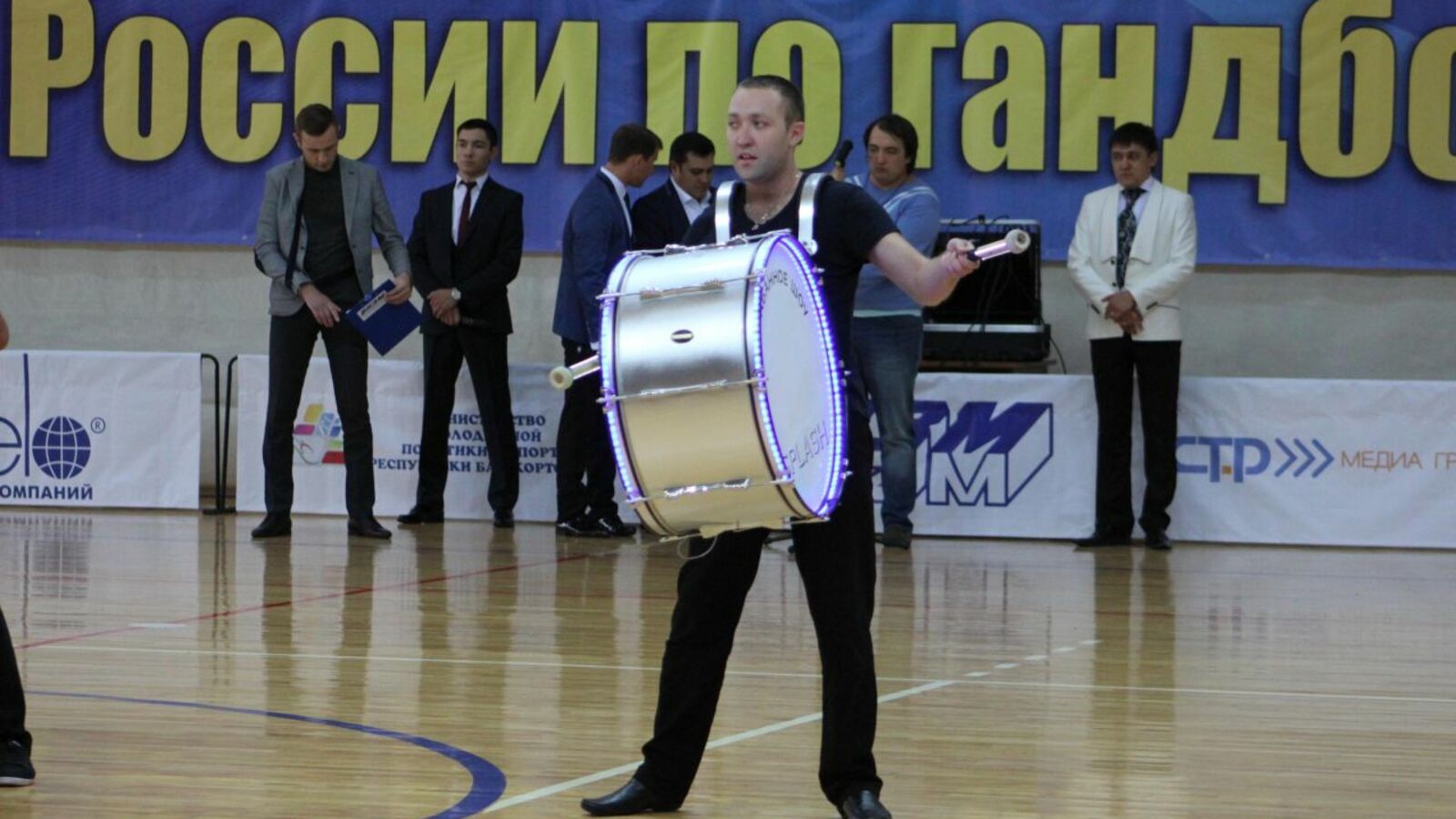 Дмитрий Слезин