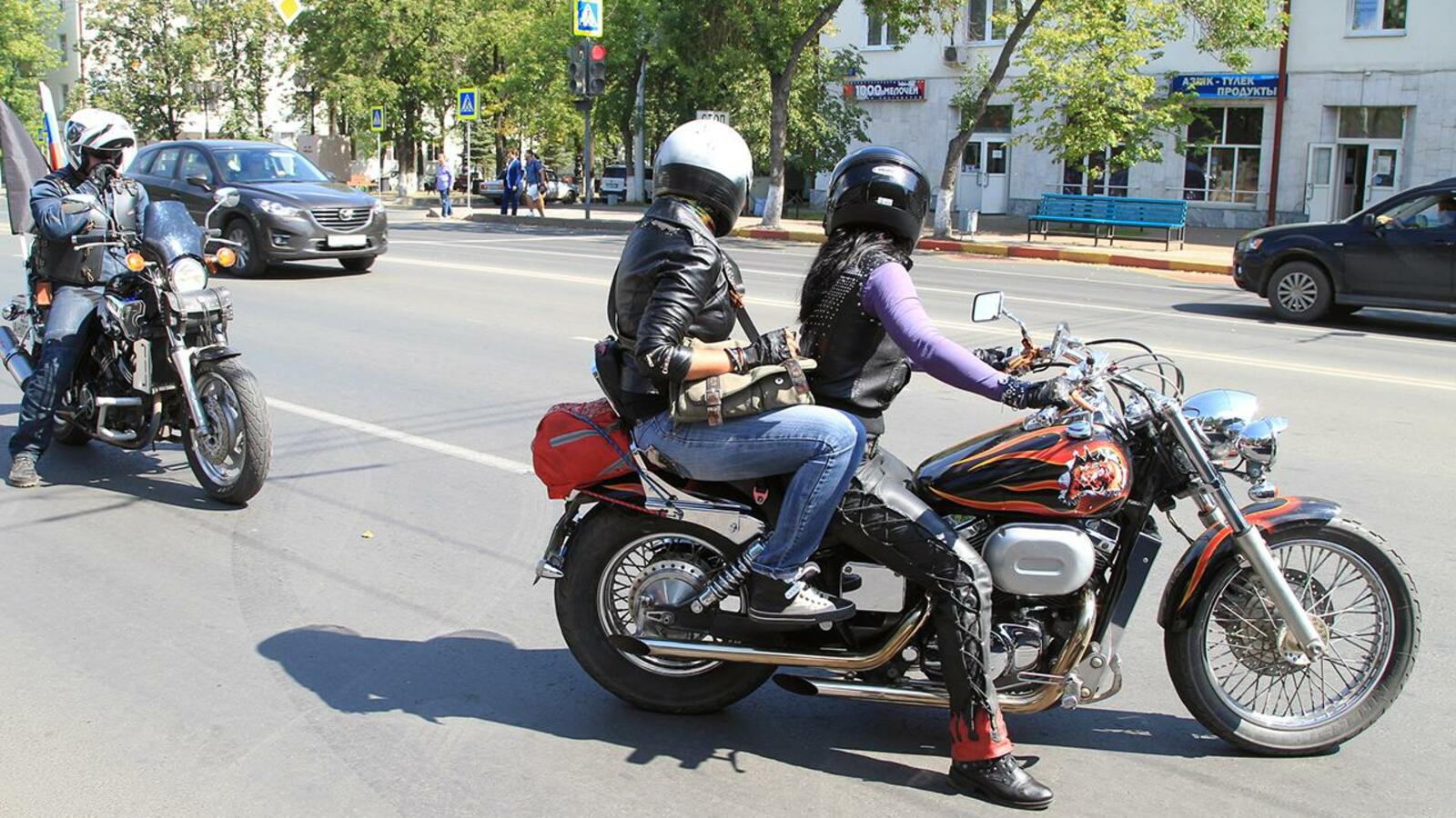 Олег Яровиков