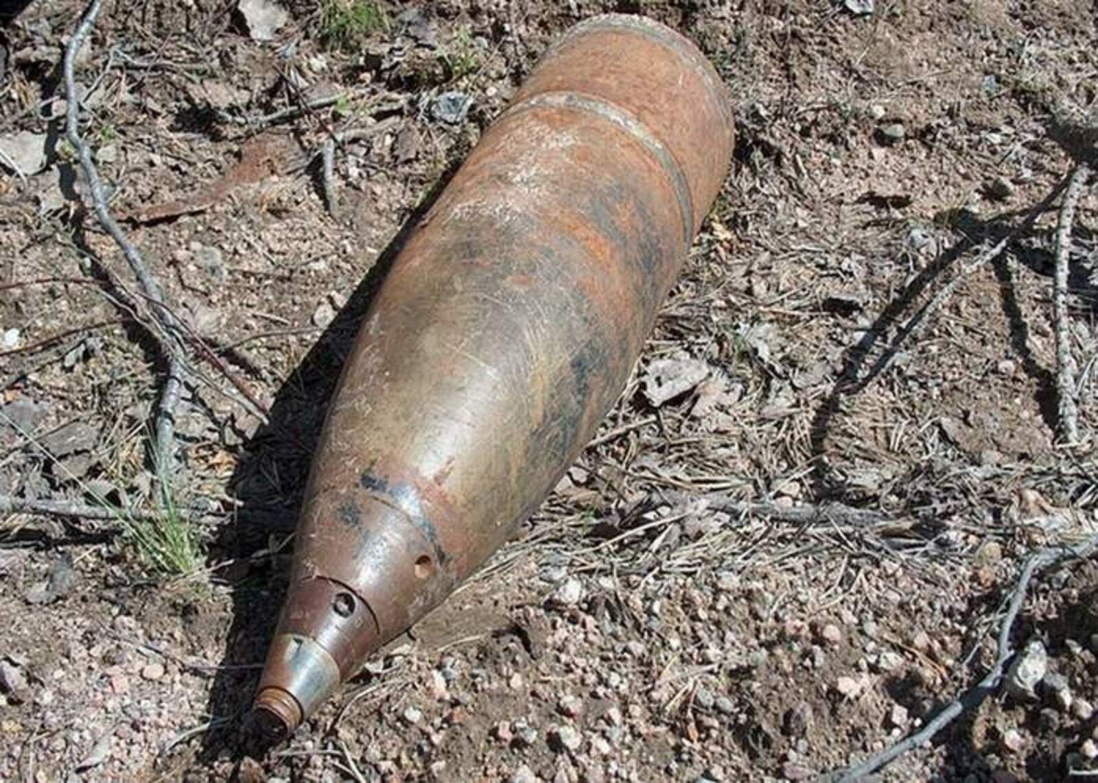 В Башкирии рыбак нашел в реке артиллерийский снаряд