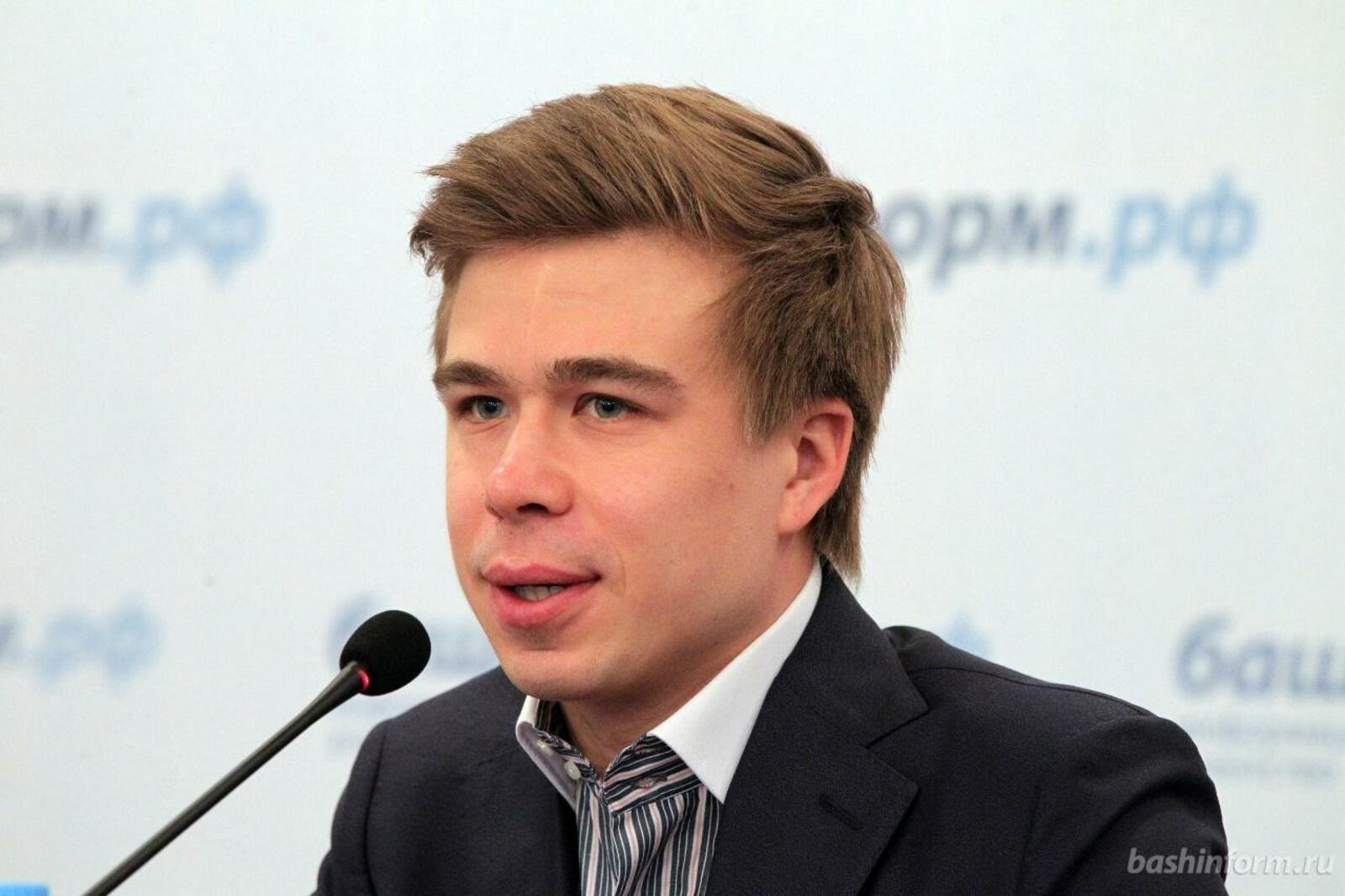 Олег Яровиков