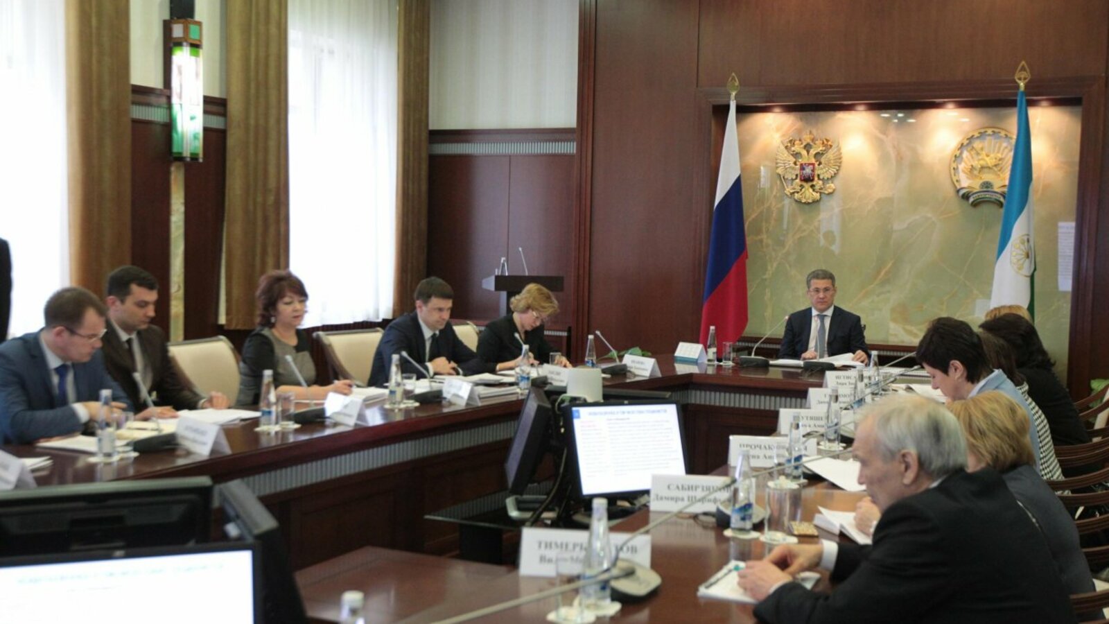 Олег Яровиков