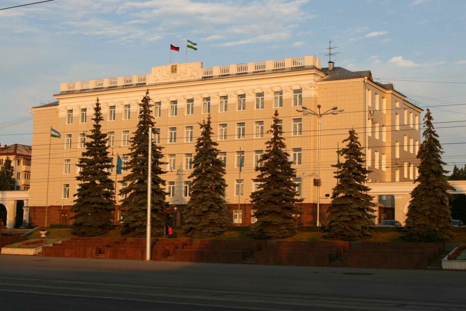Олег Яровиков