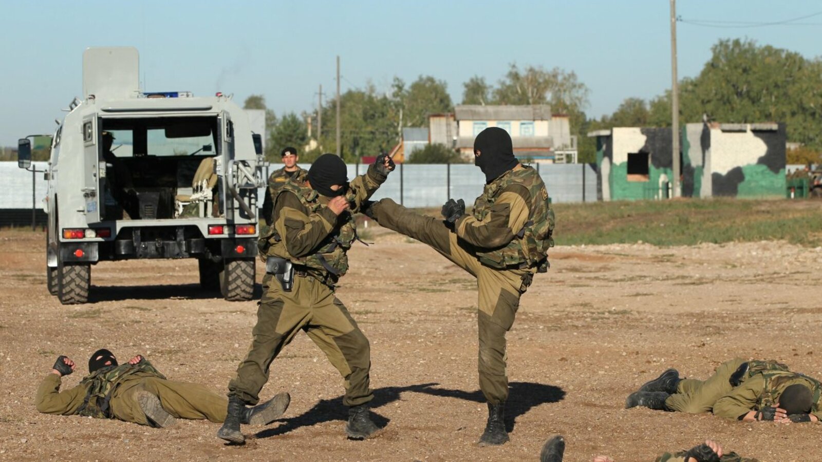 Олег Яровиков