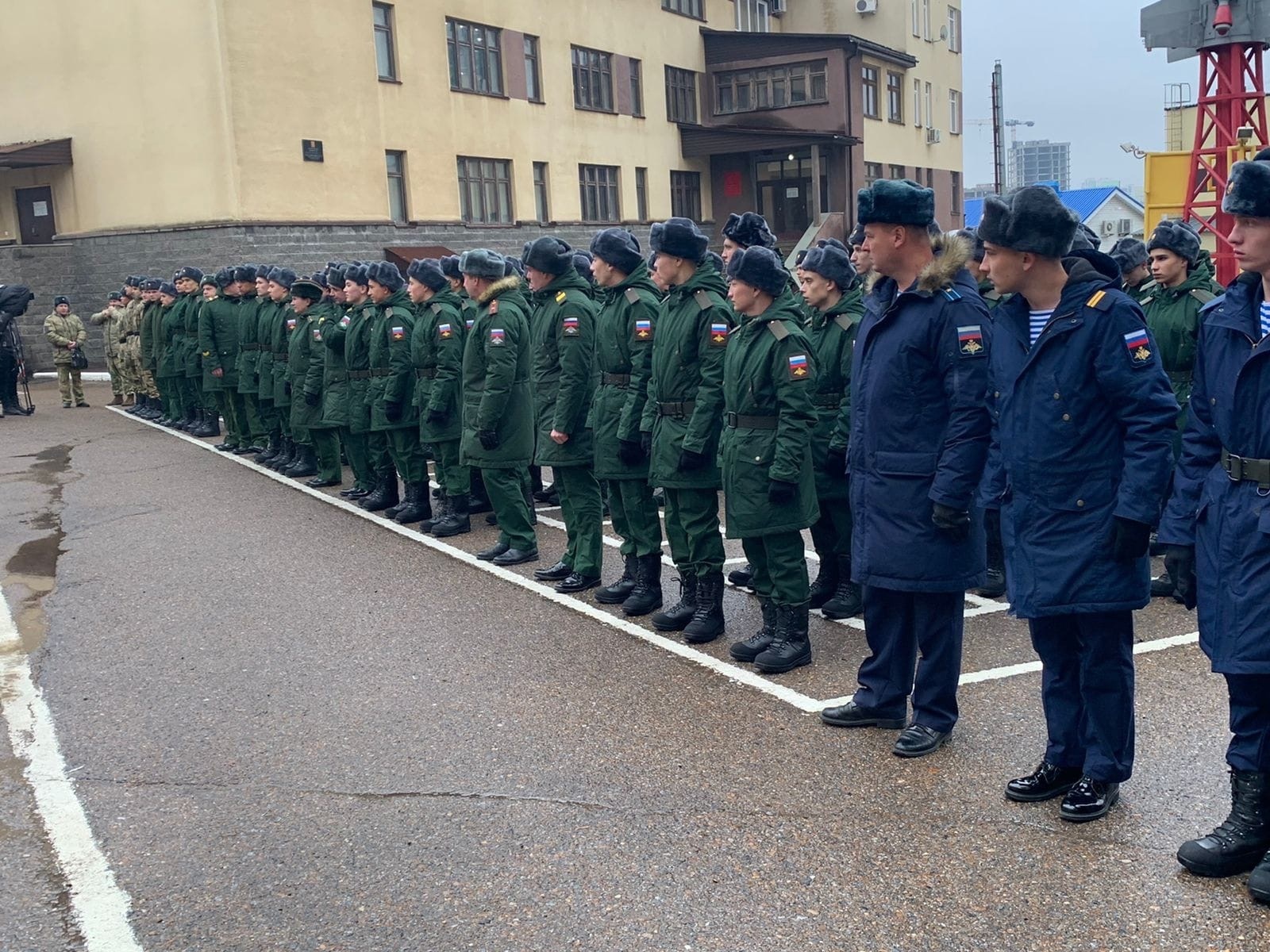 В Башкирии состоялась первая отправка призывников на военную службу