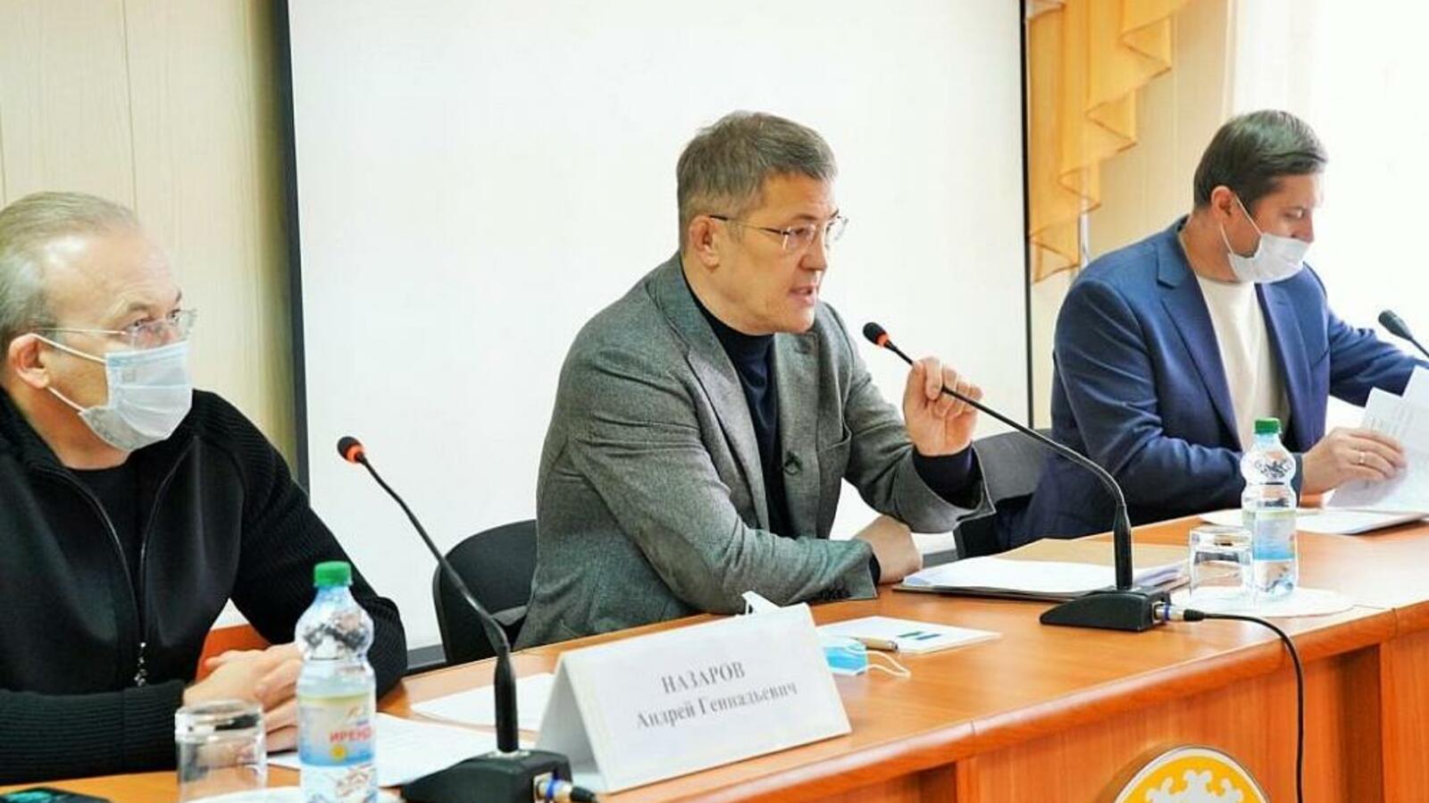 Олег Яровиков