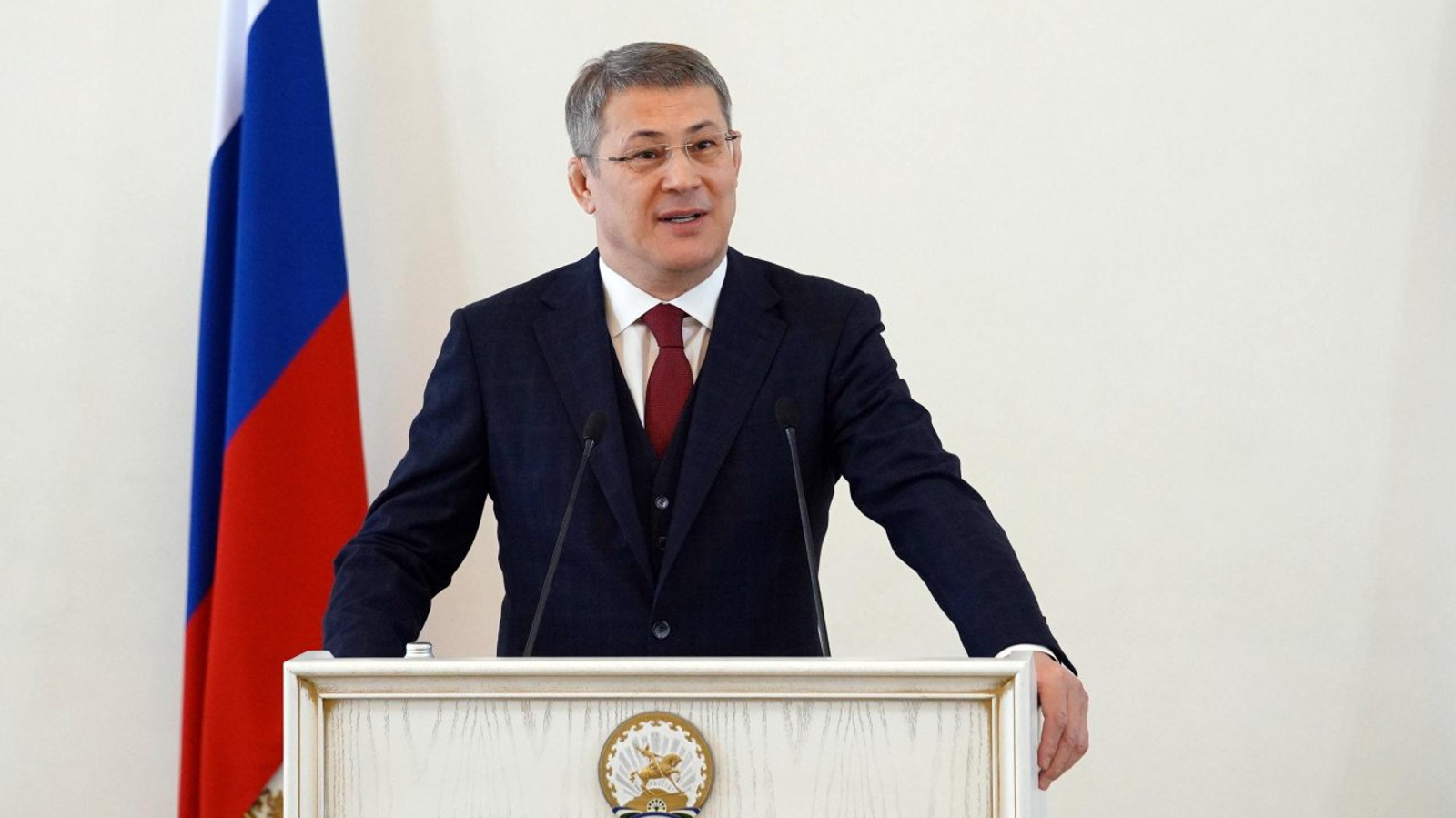 Олег Яровиков