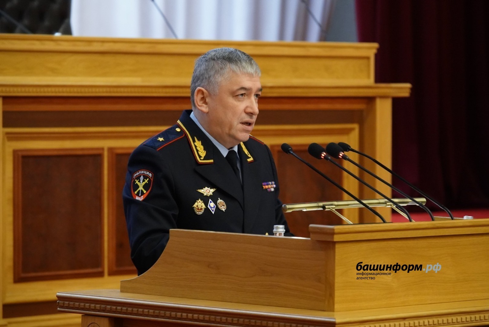 Олег Яровиков