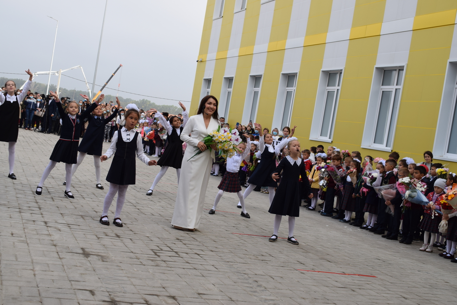 В школах Башкирии будут действовать мягкие коронавирусные ограничения