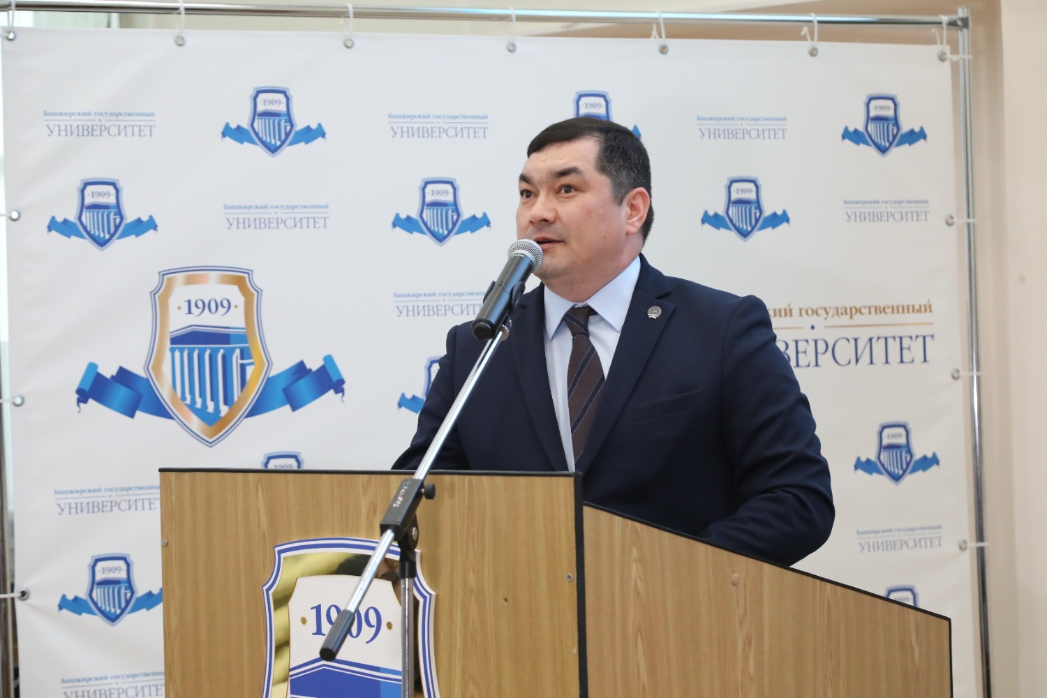 Валерий Шахов