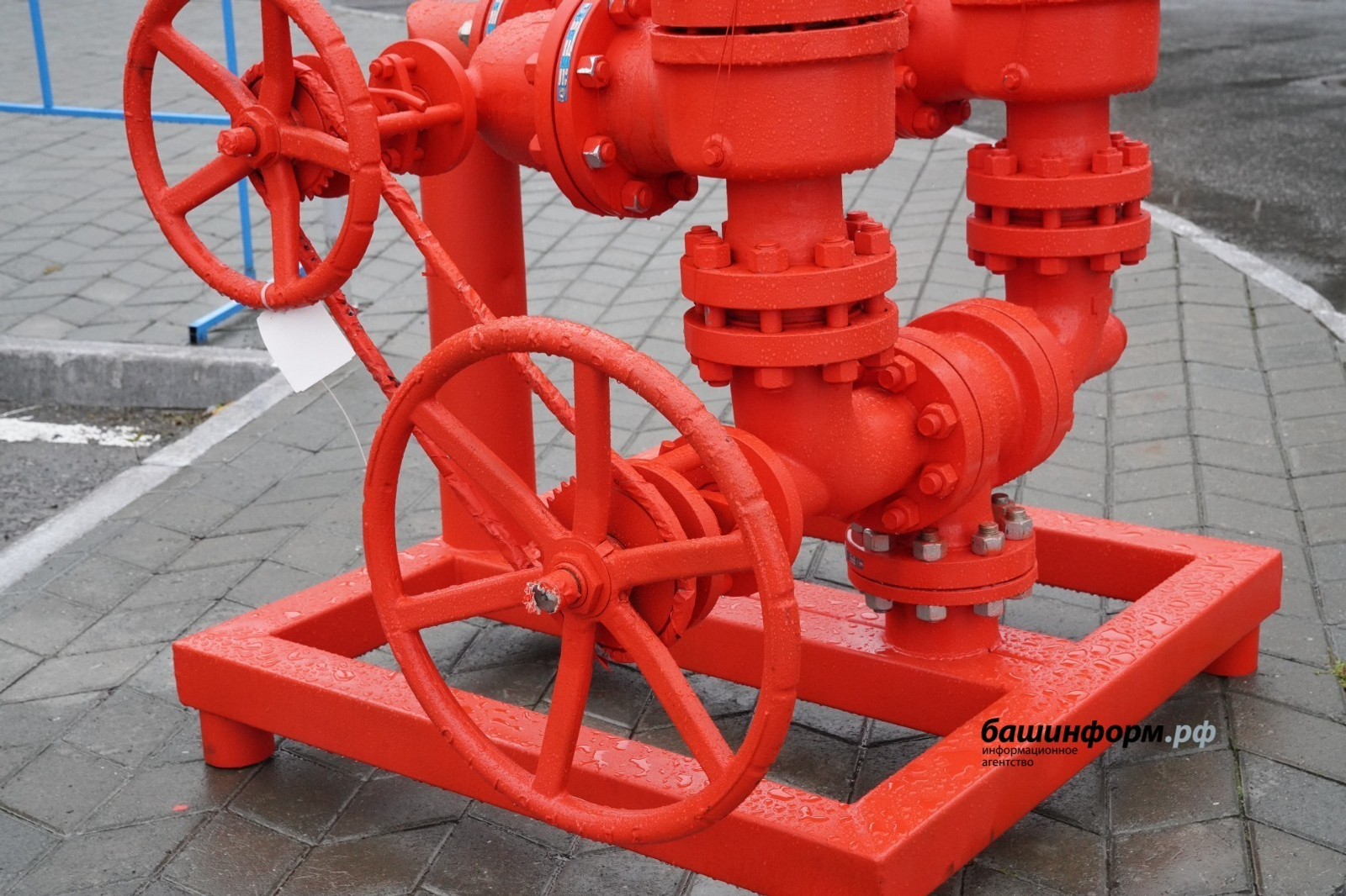 Олег Яровиков