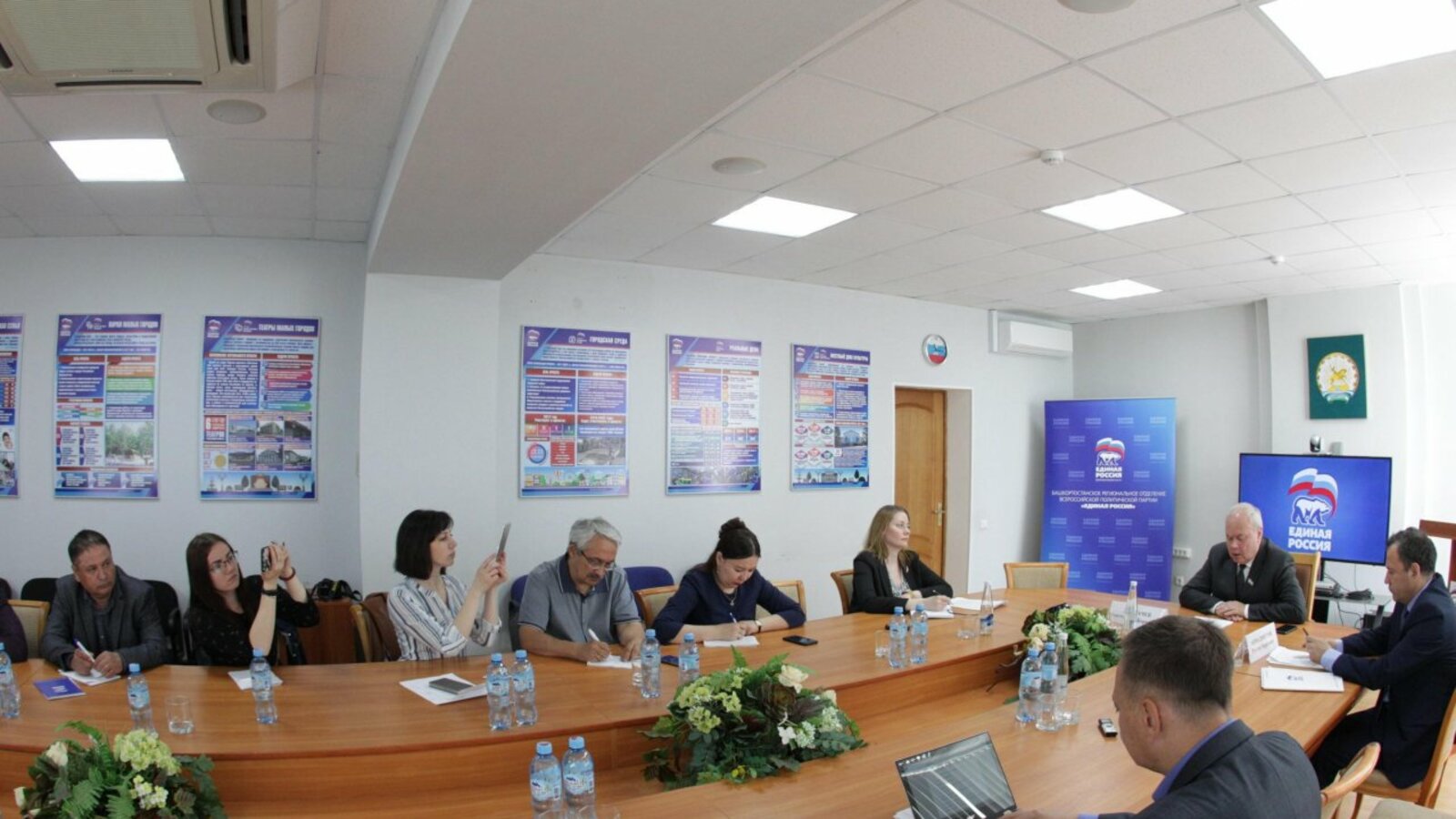 Олег Яровиков