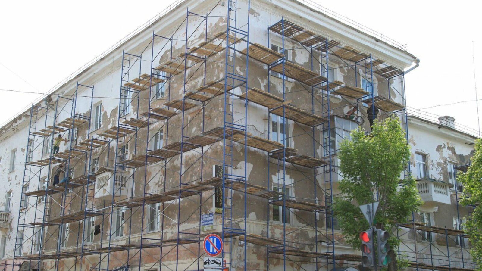 Олег Яровиков