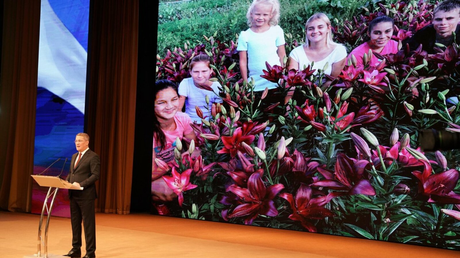 Олег Яровиков