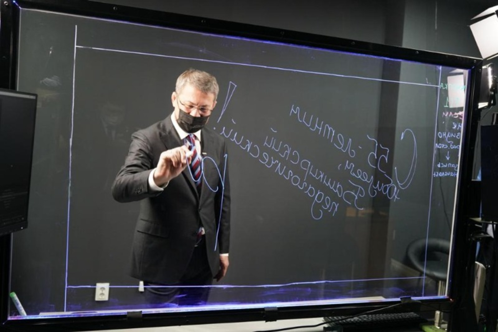 социальные сети Радия Хабирова