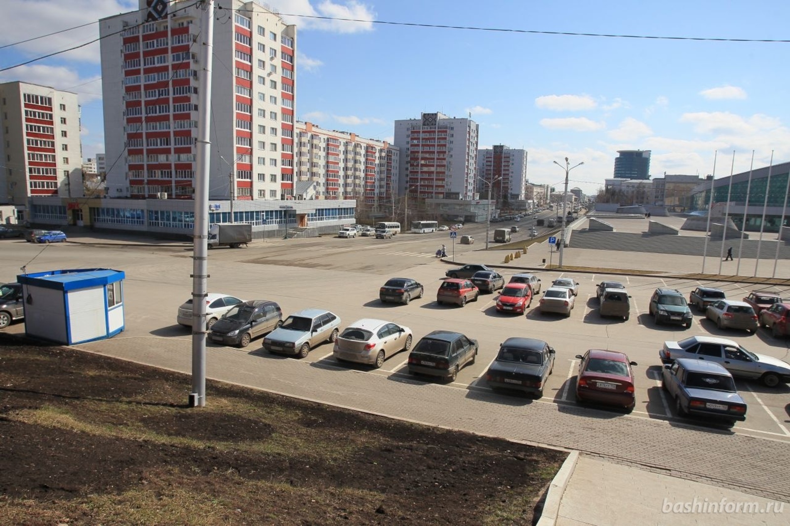 Олег Яровиков