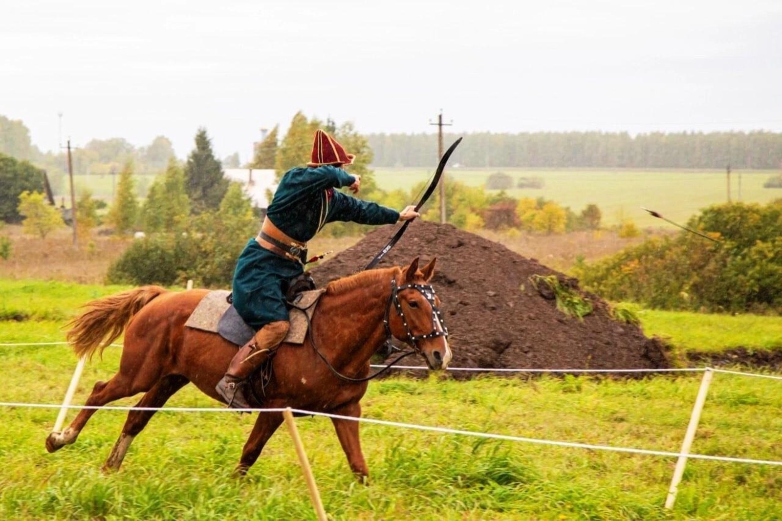 Меткие лучники впервые прошли башкирский маршрут на фестивале башкирской лошади