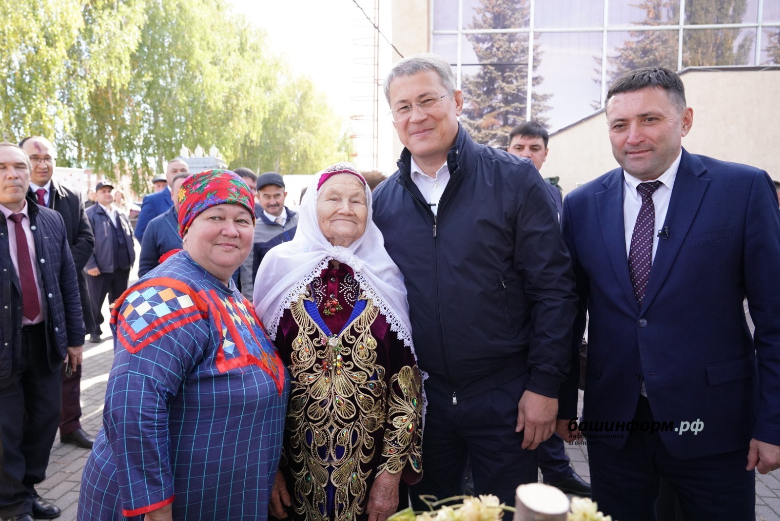 Олег Яровиков