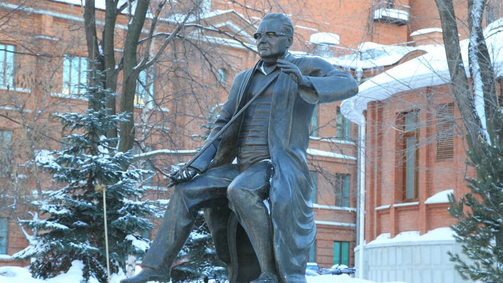 Олег Яровиков