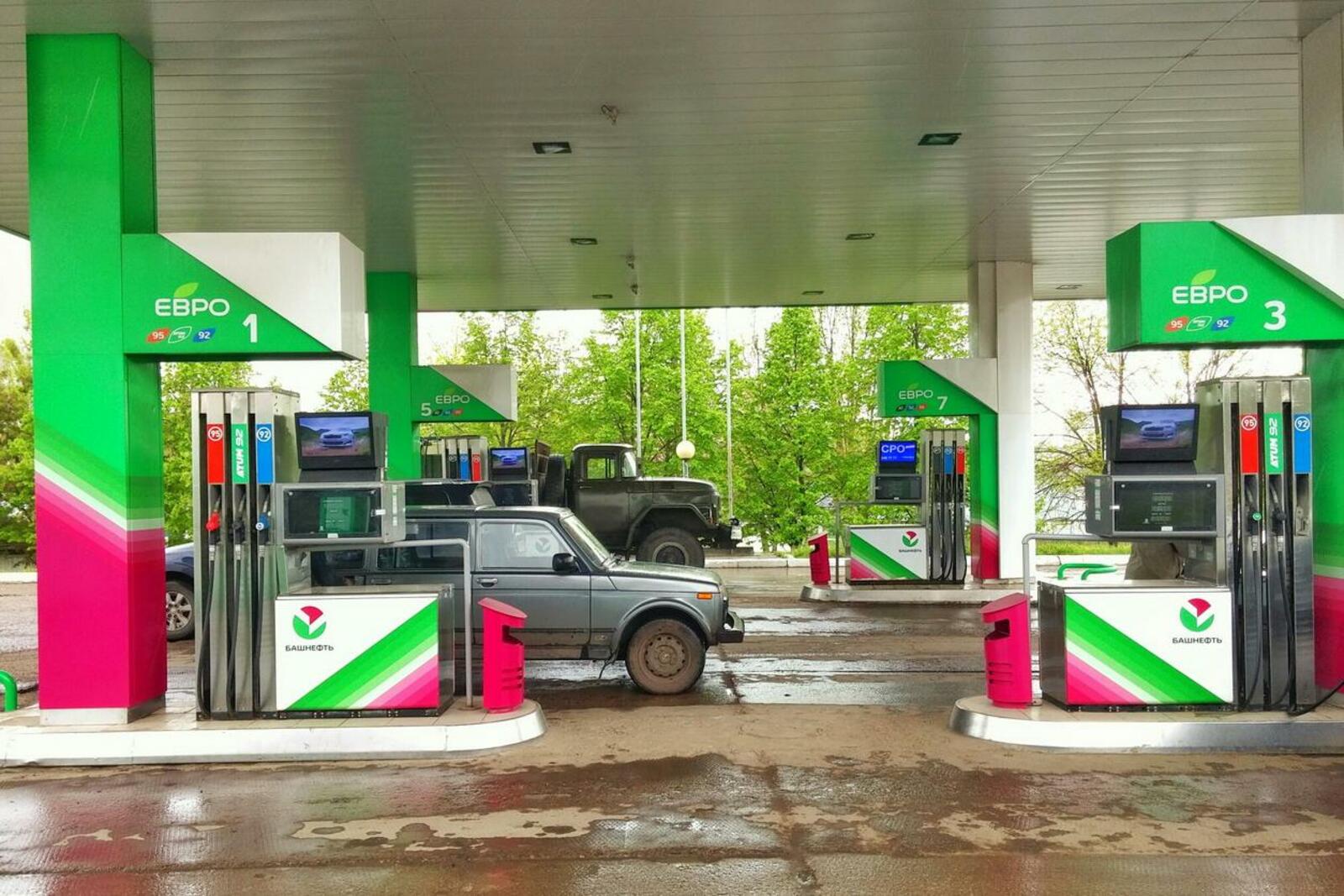 Андрей Старостин