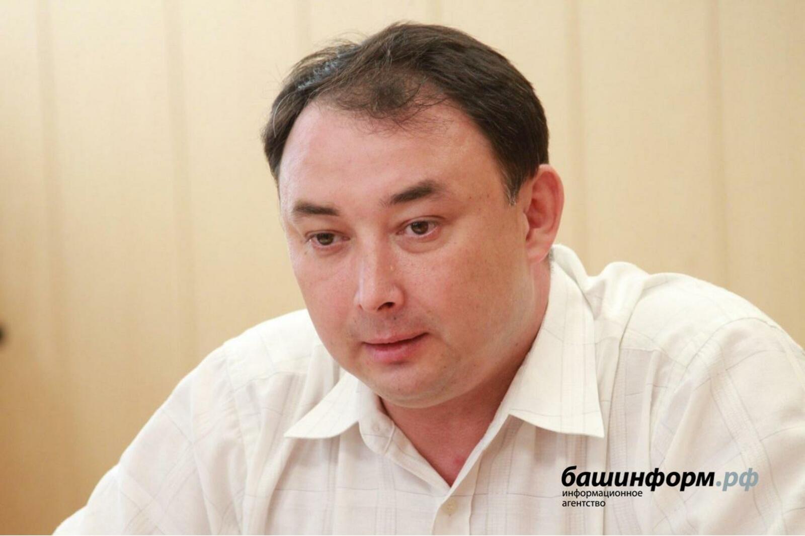 Олег Яровиков