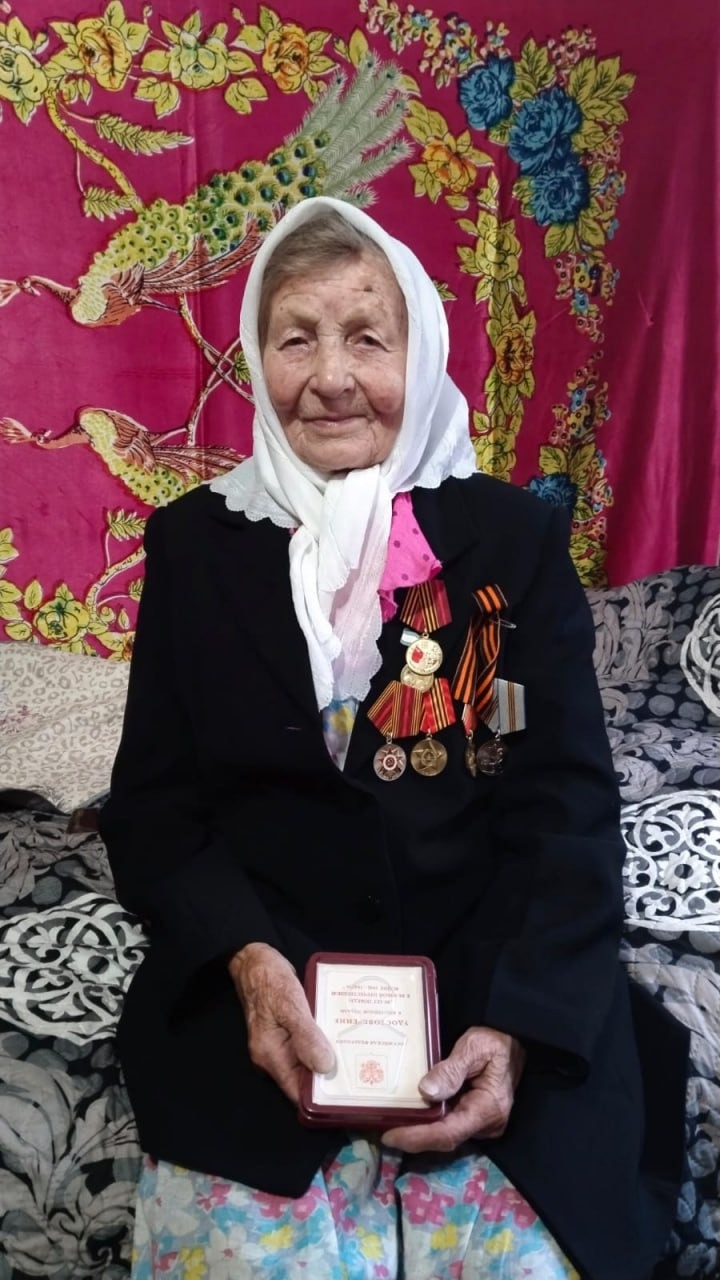 Бабушка из Башкирии передала в зону СВО личные сбережения