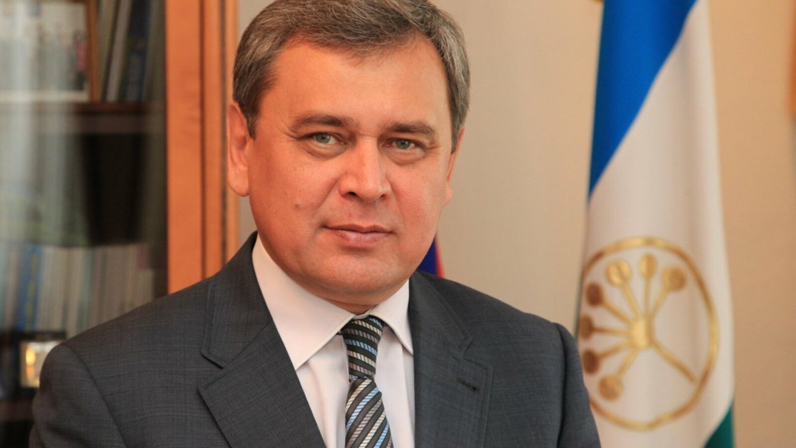 Олег Яровиков