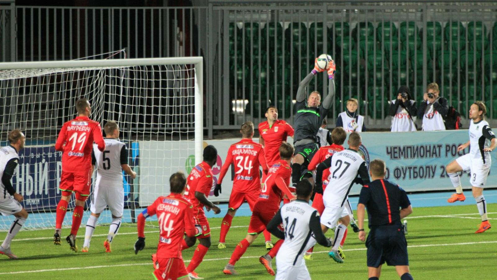 Олег Яровиков