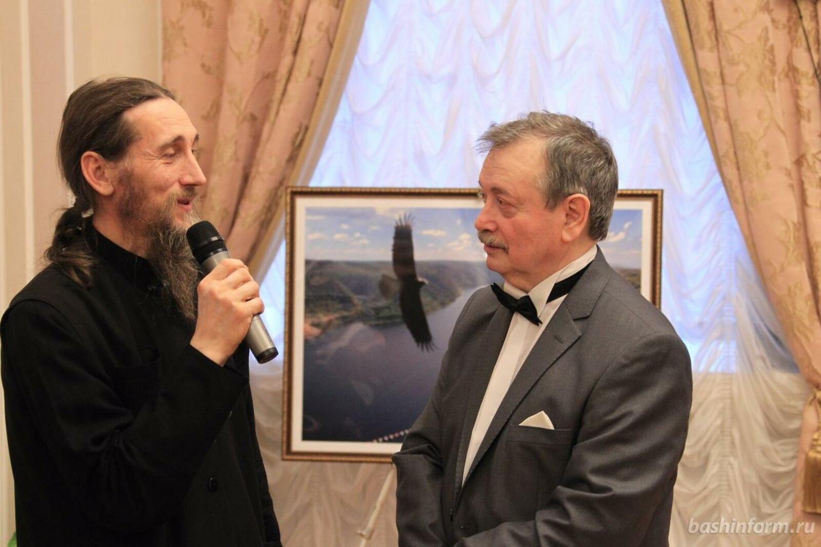 Олег Яровиков