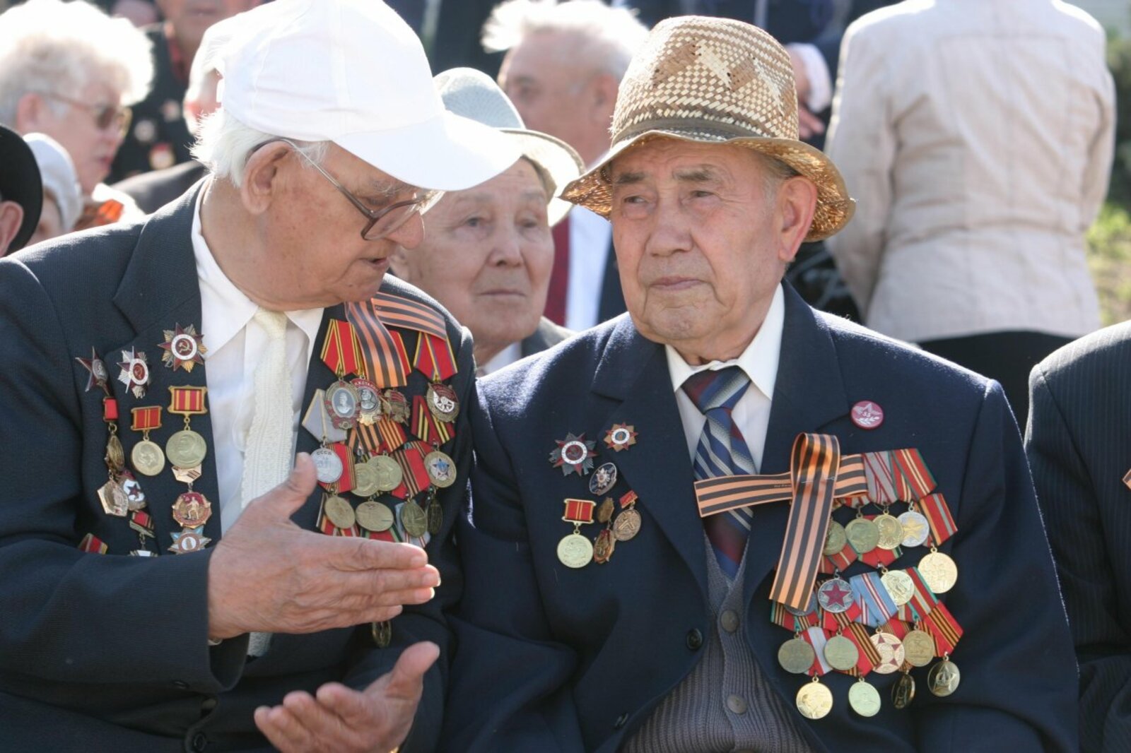 Олег Яровиков