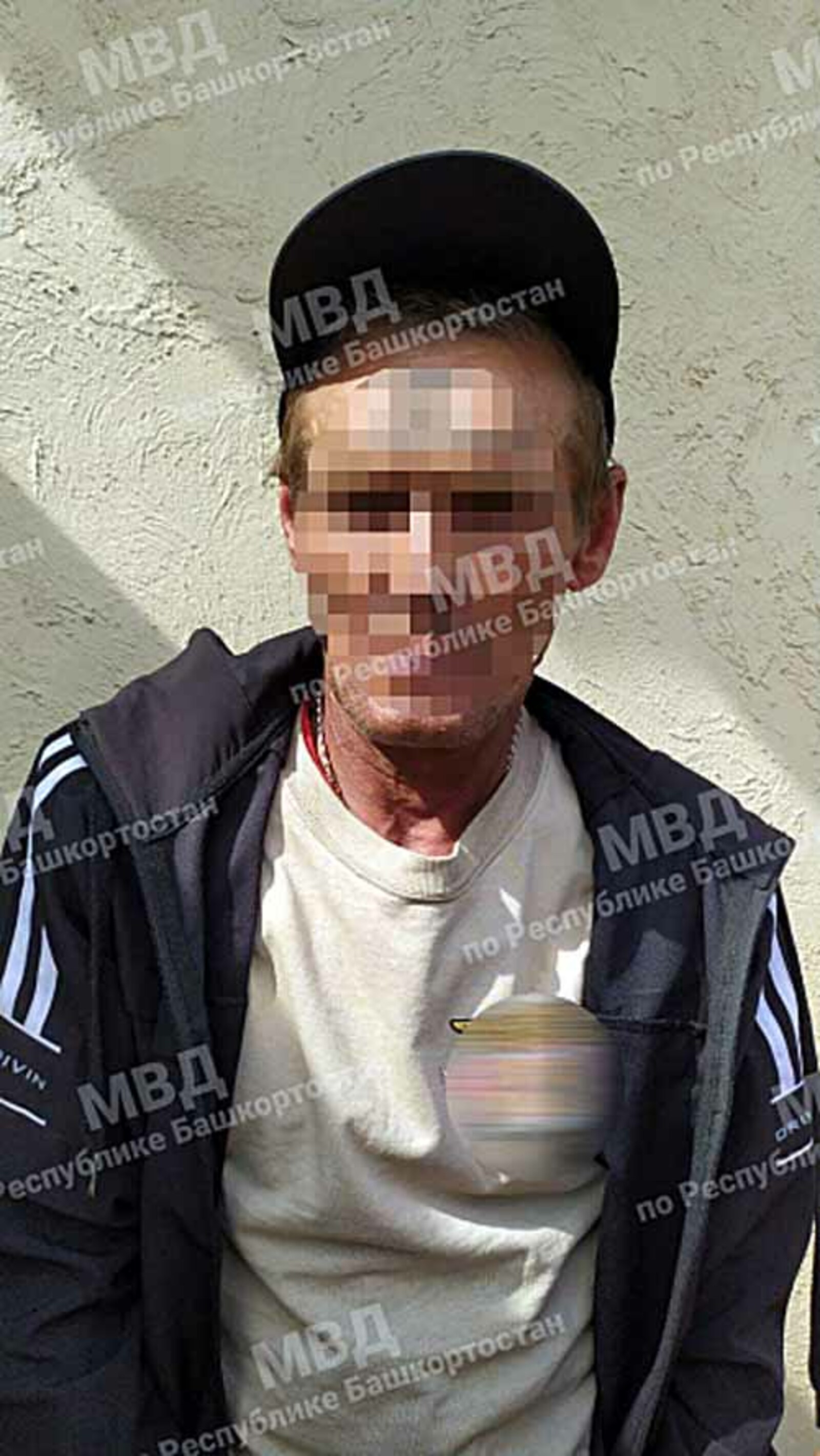 В Башкирии мужчина гонялся с ножом за пенсионеркой, решившей его подвезти