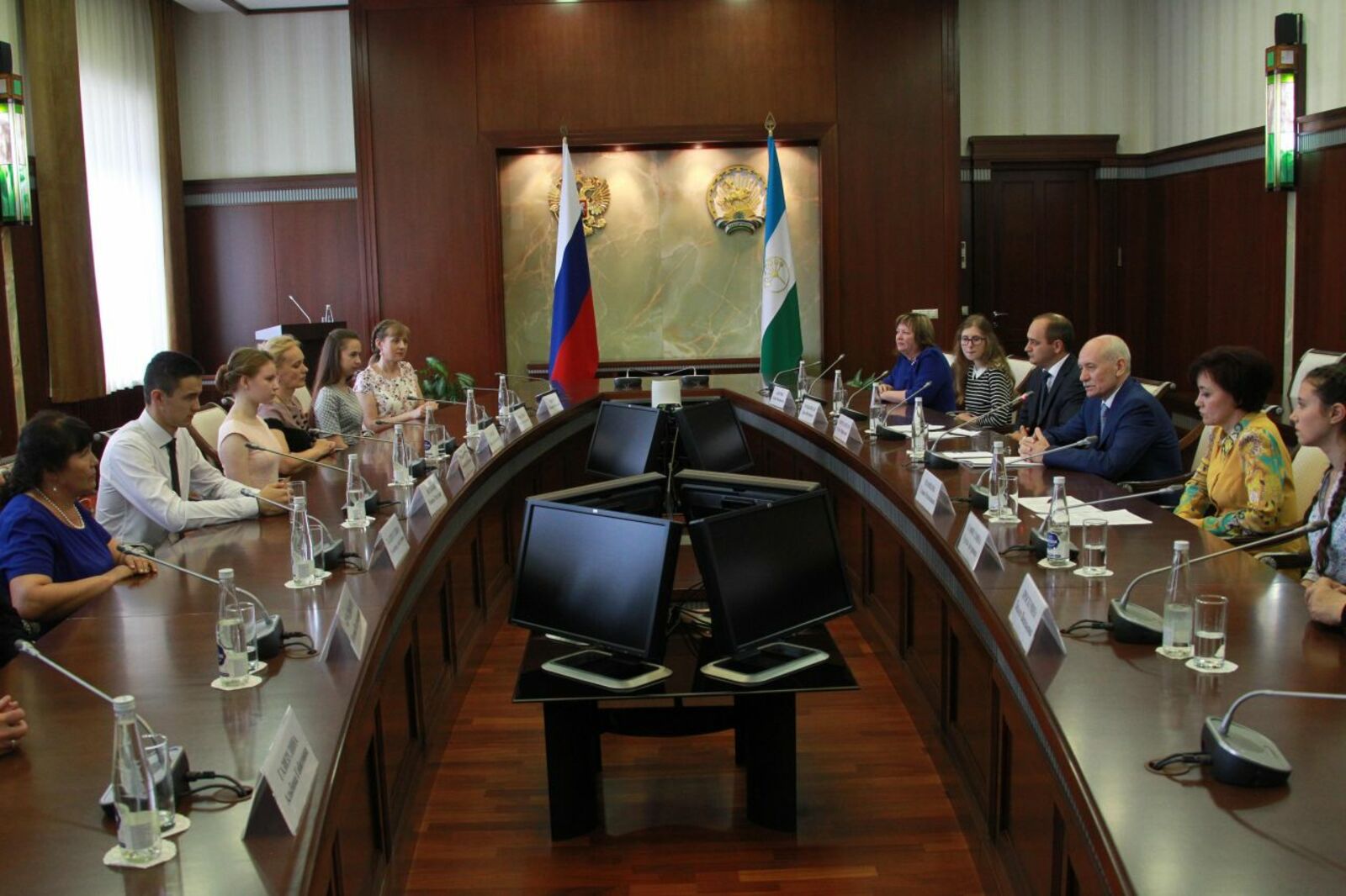 Олег Яровиков