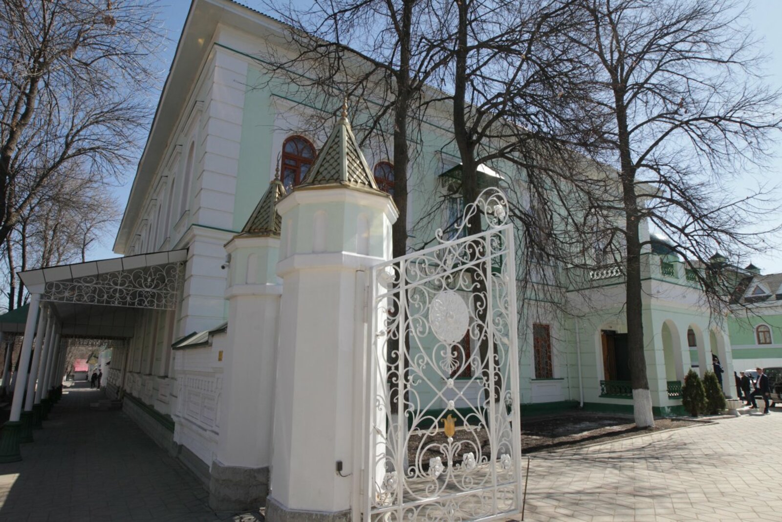 Олег Яровиков