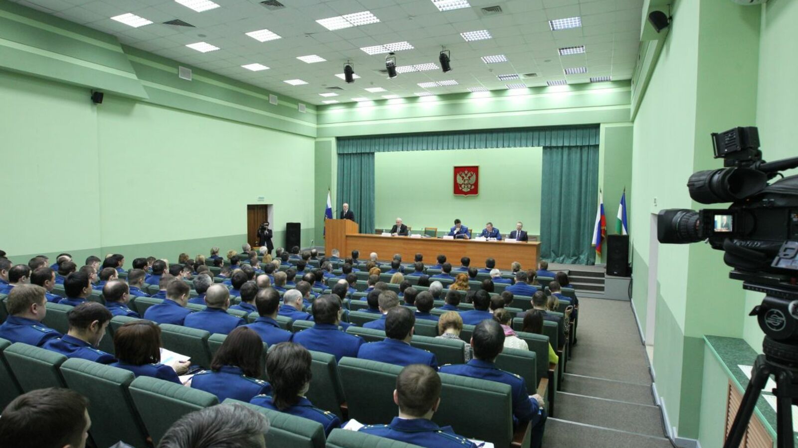 Олег Яровиков