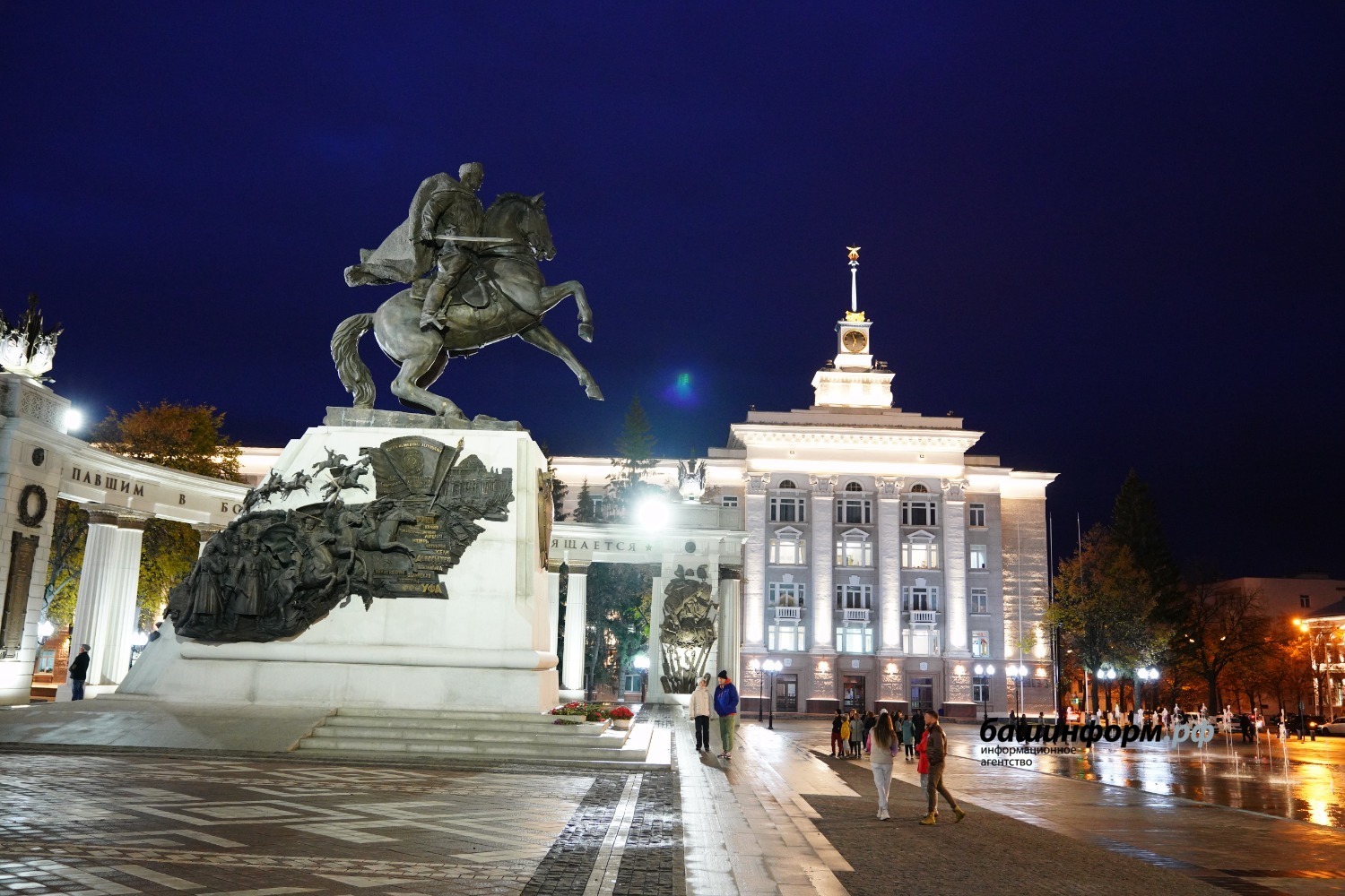 Олег Яровиков
