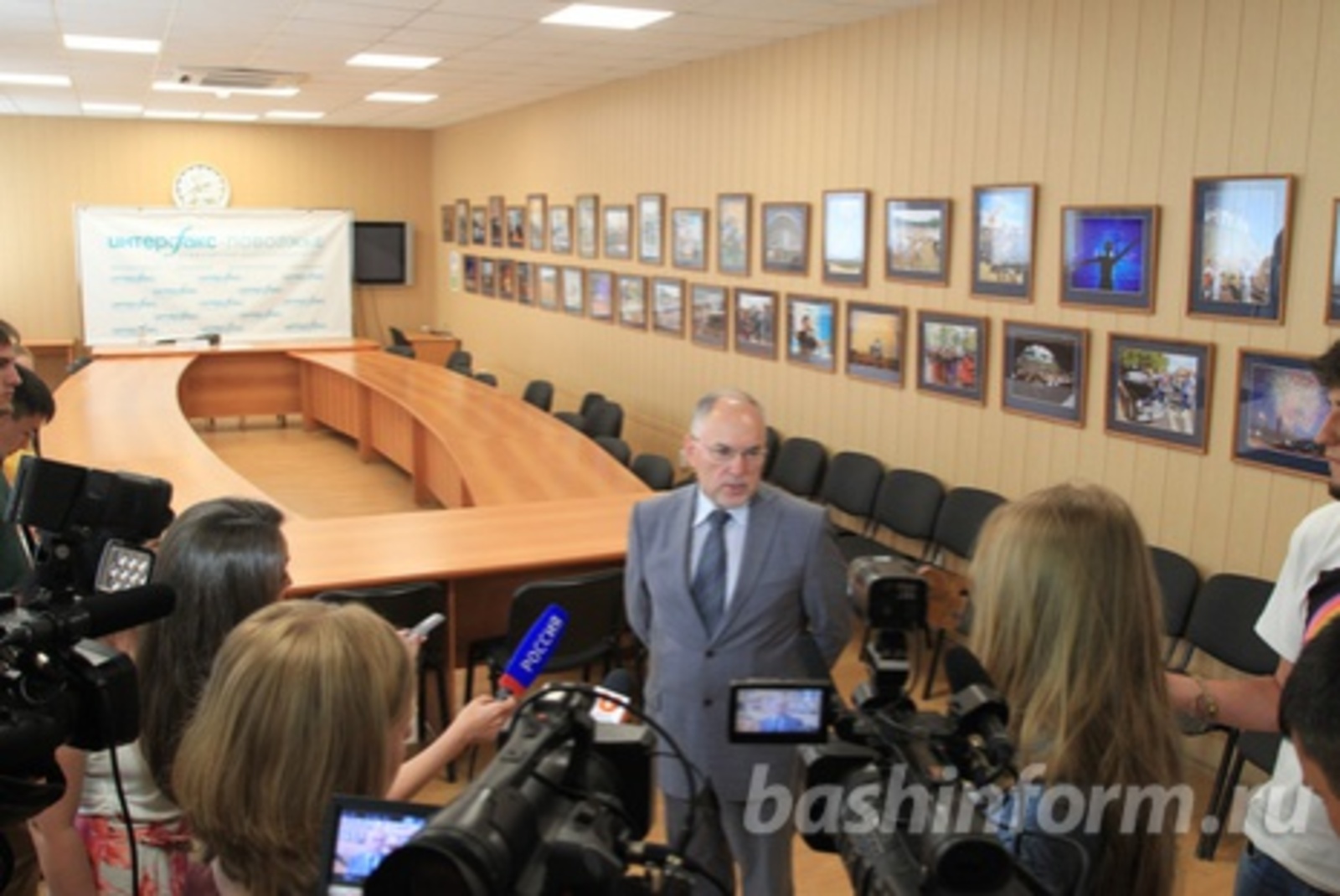 Олег Яровиков