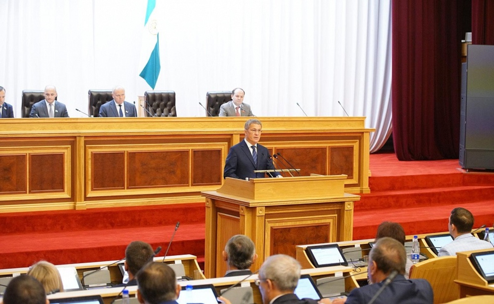 Глава Башкортостана Радий Хабиров обратился к жителям республики в связи с частичной мобилизацией