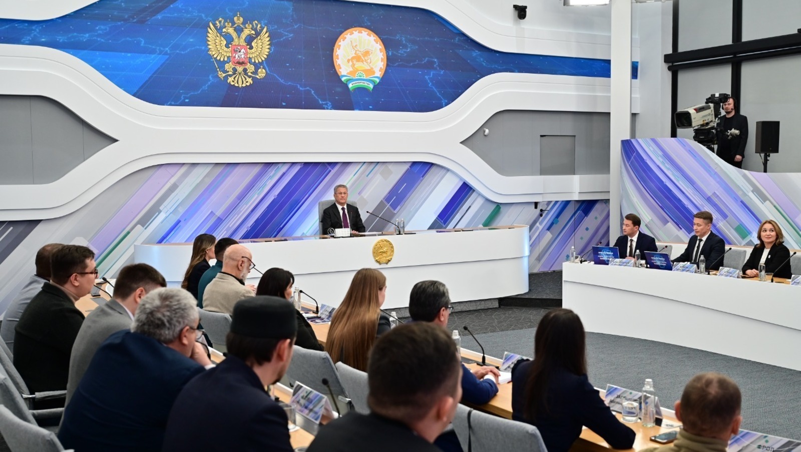 Олег Яровиков