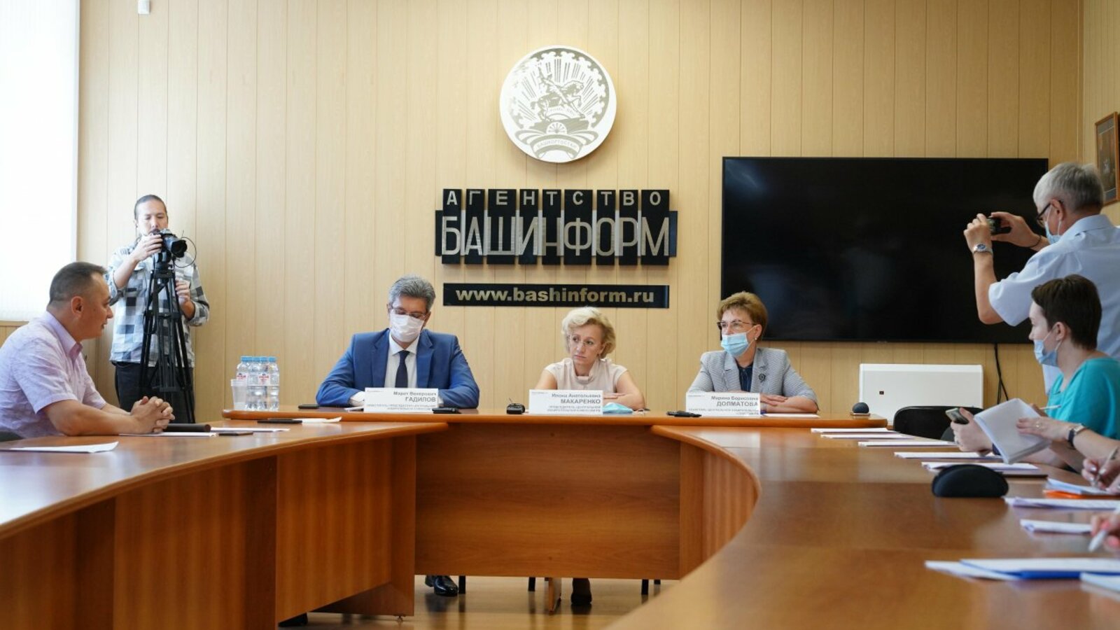 Олег Яровиков