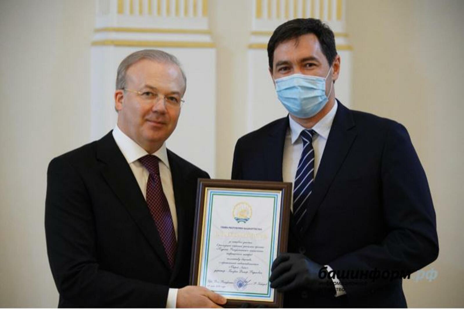 Олег Яровиков