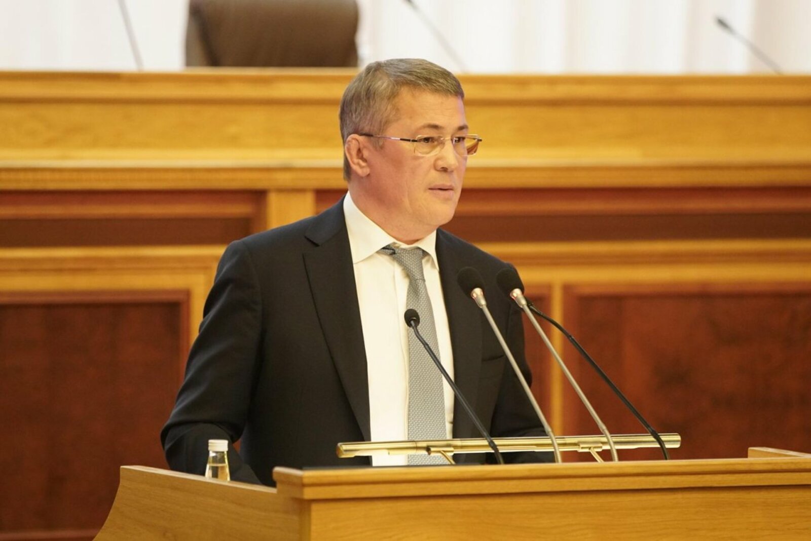 Олег Яровиков