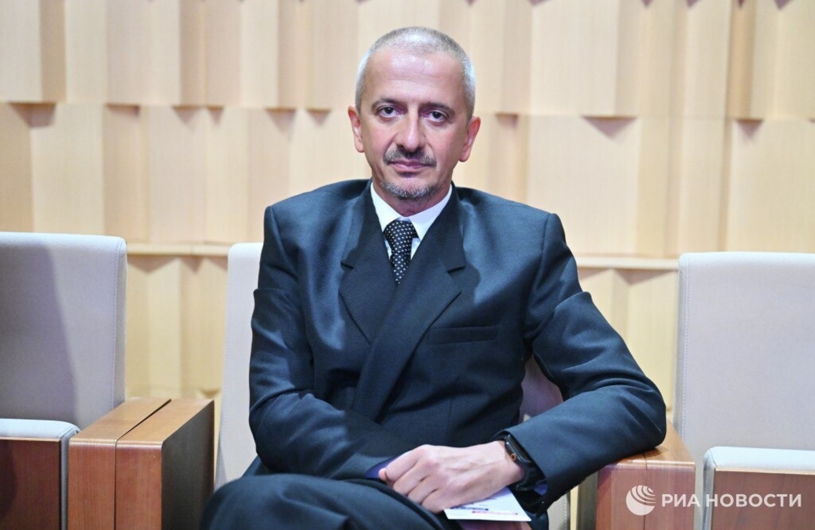 Konstantin Bogomolov appointed acting rector of Moscow Art Theater School