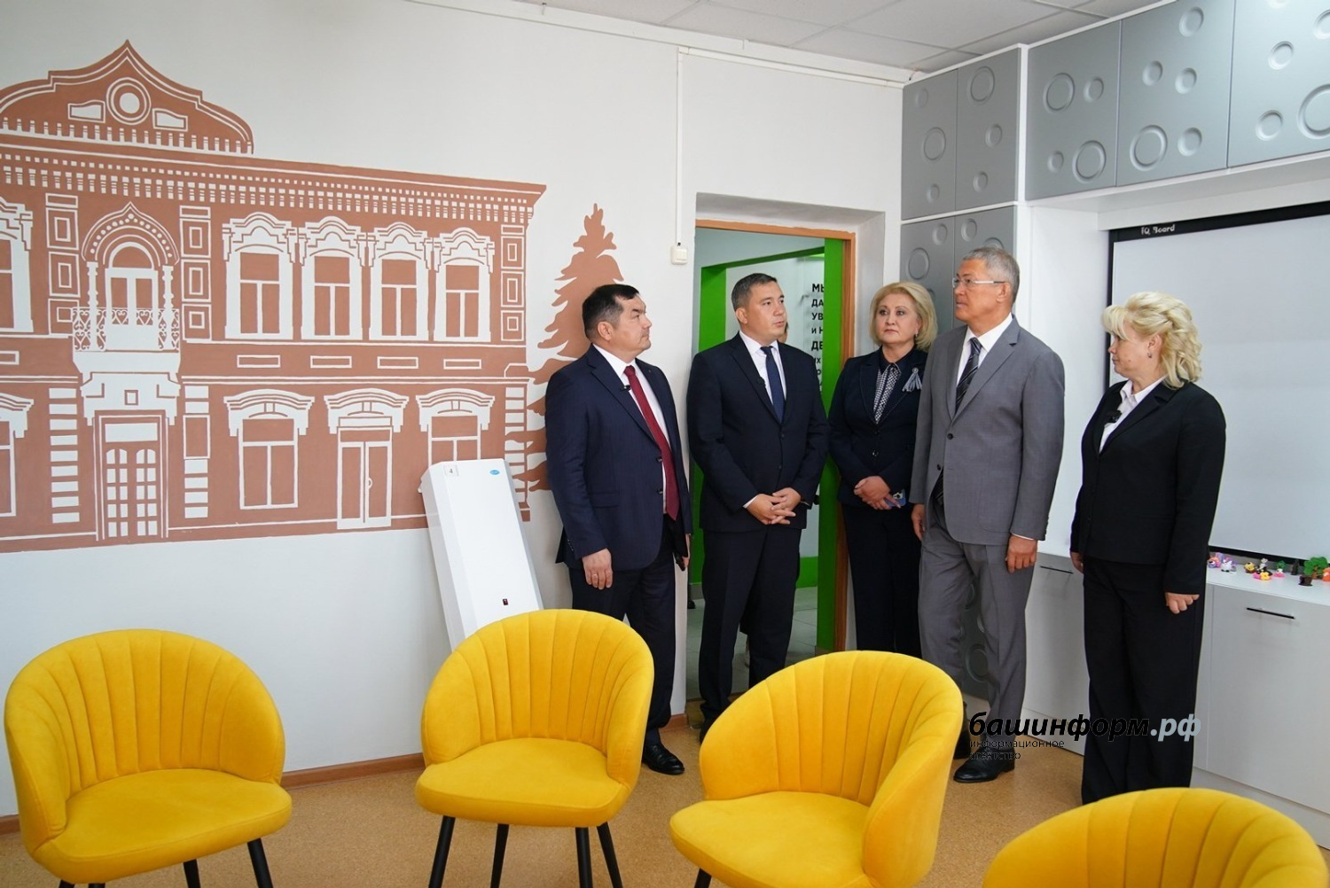 Олег Яровиков