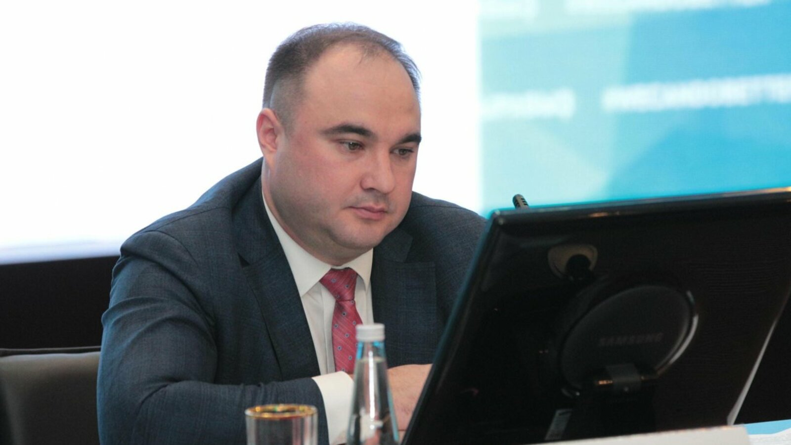 Олег Яровиков